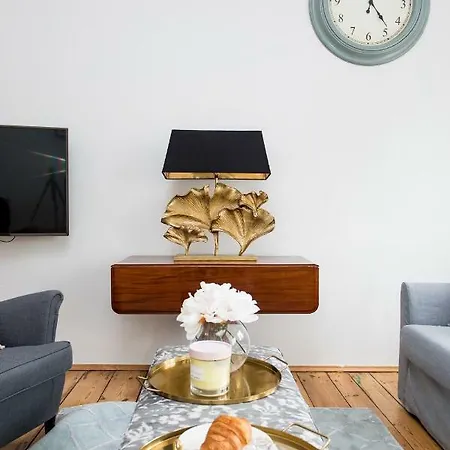 Apartment Wonderland - Hampton